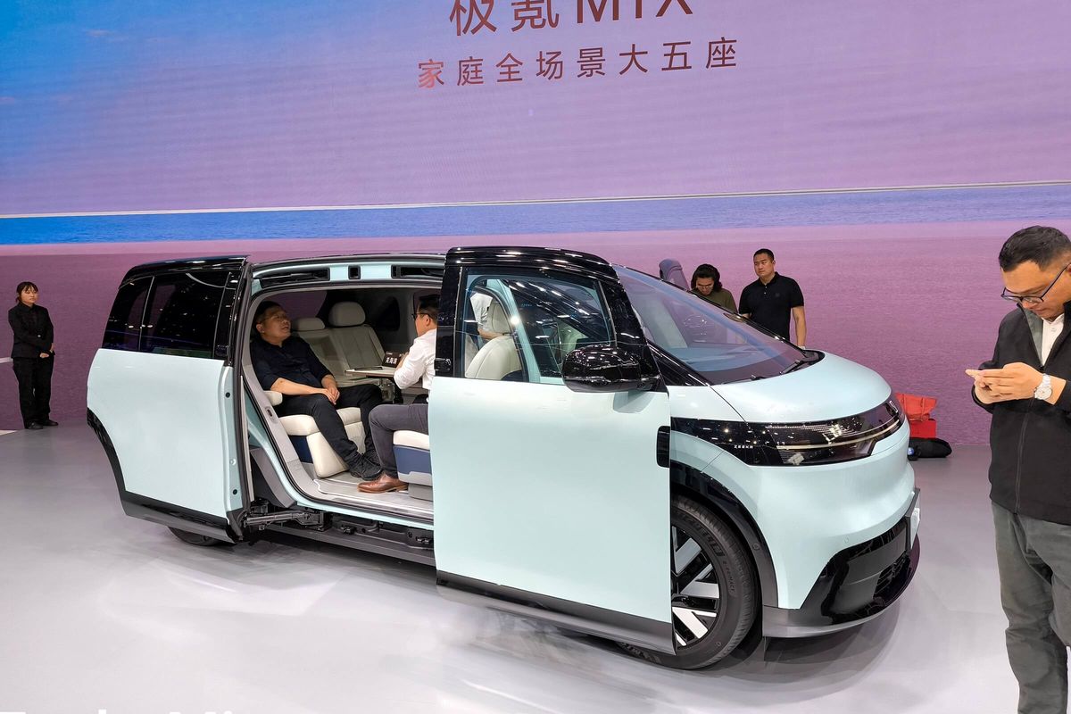 Der Zeekr Mix ist ein großer Van, wie er in China aktuell sehr beliebt ist. Foto: SP-X/Mario Hommen